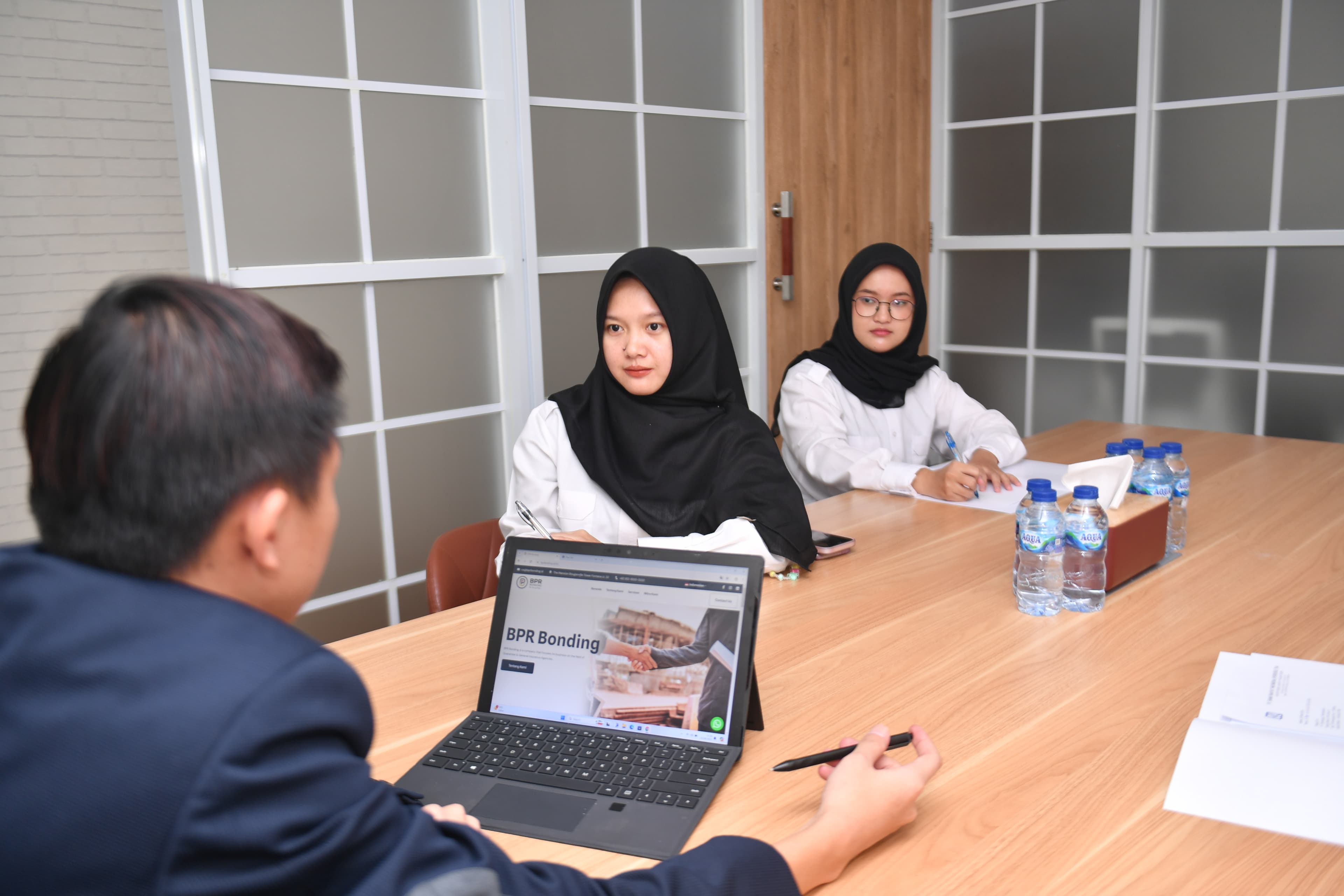 Pelatihan & Pengembangan